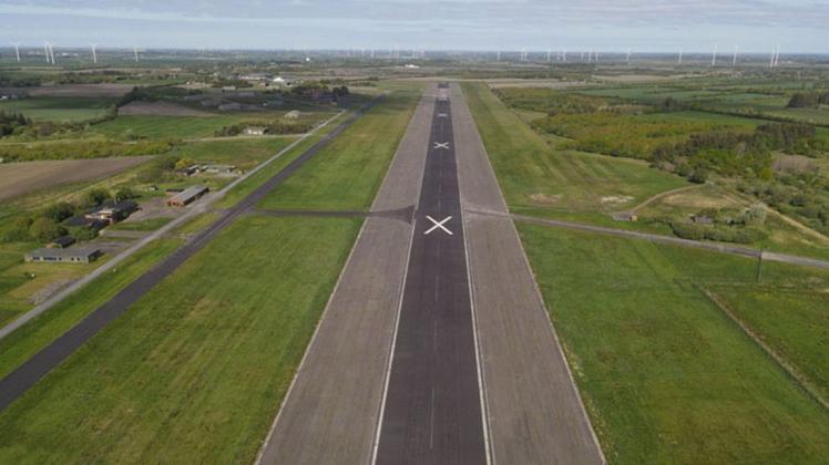 Luftaufnahme des Flugplatzes in Leck